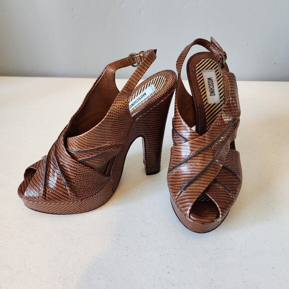 Moschino "EUC" - Picture 9 of 16